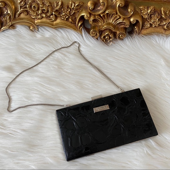 Miche Wallett with Chain - Picture 3 of 11